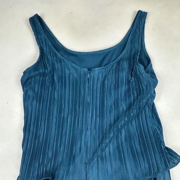 Cachet Teal Plisse Top Satin Formal Gown Dress Long Sleeveless Size 6 Zip Back - Picture 11 of 13